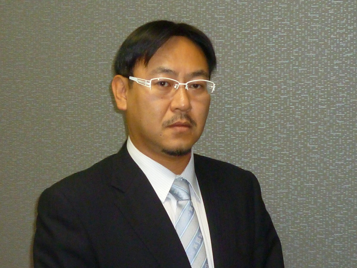 Ông Shimatani (Giám đốc Trung tâm)