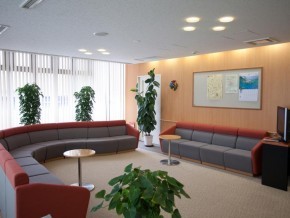 Bên trong Trung tâm Y tế và Khám sức khỏe – Đại học Y Nippon
