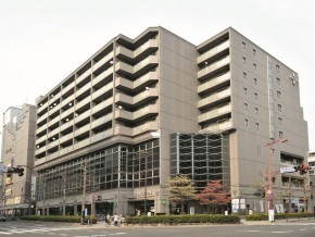Exterior of Yamashina Takeda Rakuto Health Checkup Center